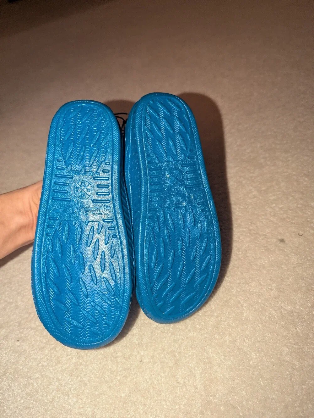 Nwt Kids Speedo Shoes Sz XL 11/12